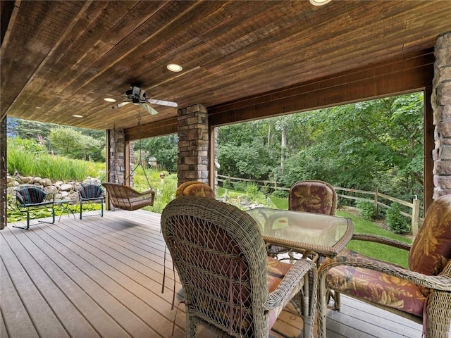 deck with ceiling fan