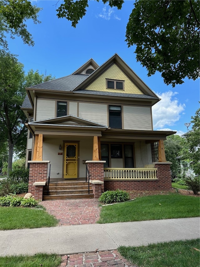 view of front of house with a porch