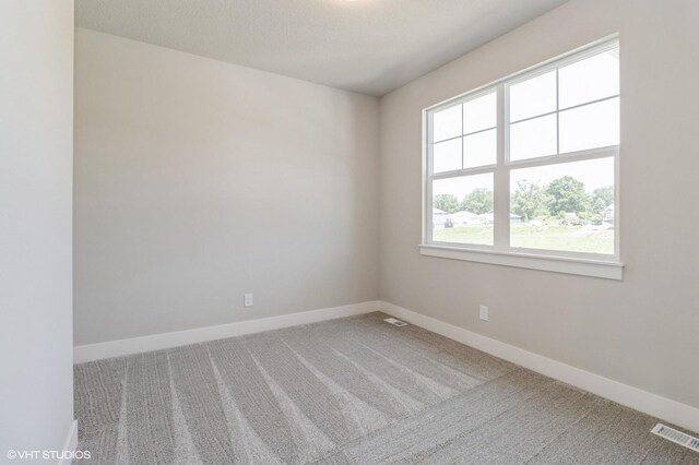 2536 E 50th Ct, Des Moines, IA 50317 - photo 3