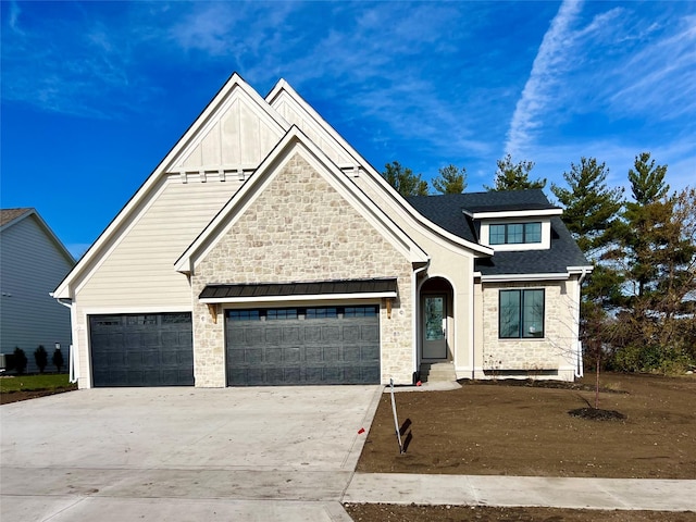 view of front of house featuring a garage