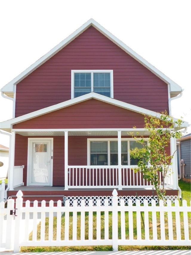 view of front of property featuring a porch