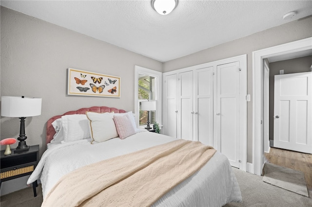 bedroom featuring carpet flooring