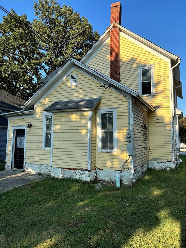 104 S Sumner Ave, Creston, IA 50801 - photo 2