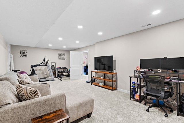 living room with recessed lighting, visible vents, carpet floors, and baseboards