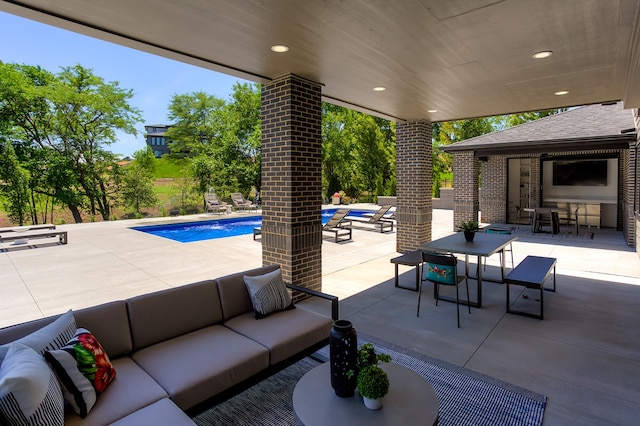 view of patio with outdoor lounge area