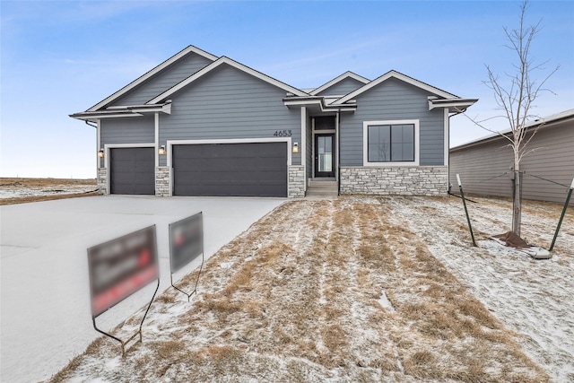 view of front of home featuring a garage