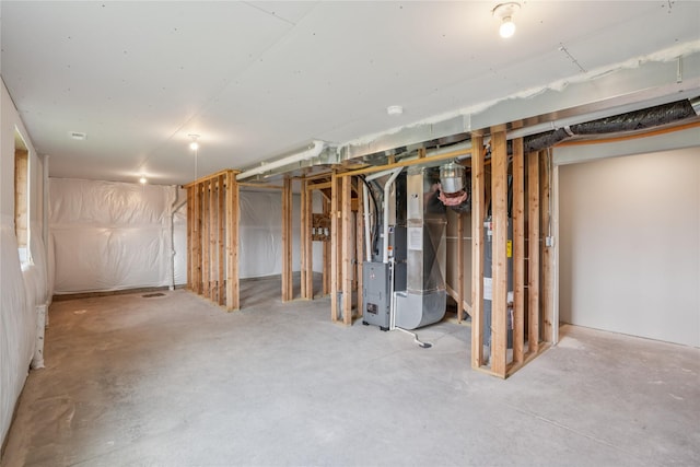 904 Spruce Ave, Norwalk, IA 50211 - unfinished below grade area featuring heating unit