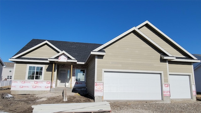 view of front facade featuring a garage