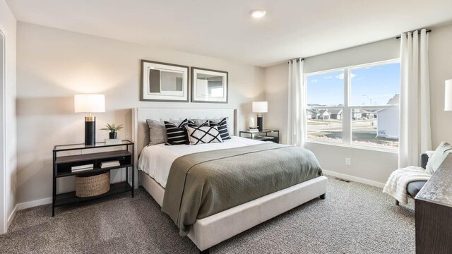 bedroom with carpet