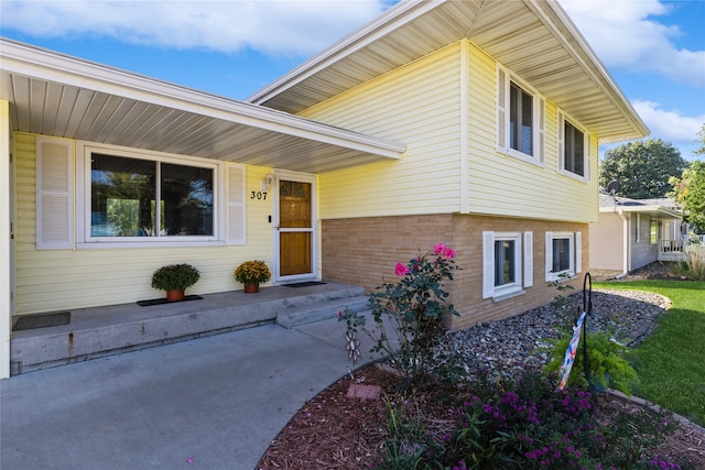 view of front of home