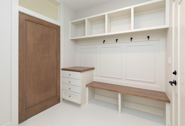 18016 Tanglewood Dr, Clive, IA 50325 - view of mudroom