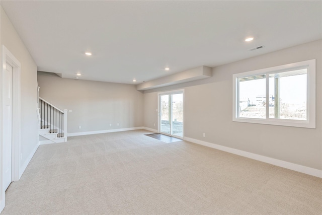 view of carpeted spare room