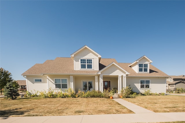 view of front of home featuring a front lawn