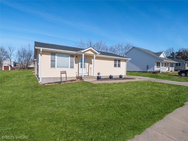 view of front of house featuring a front yard