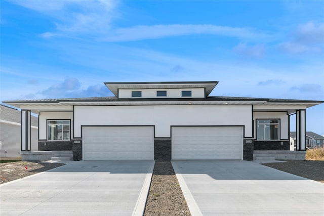 view of front of home featuring a garage