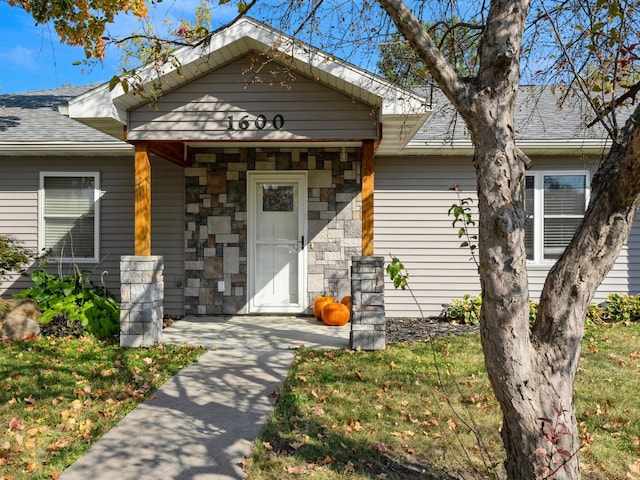 view of front of home with a porch