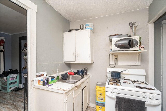 1825 7th St, Des Moines, IA 50314 - photo 8