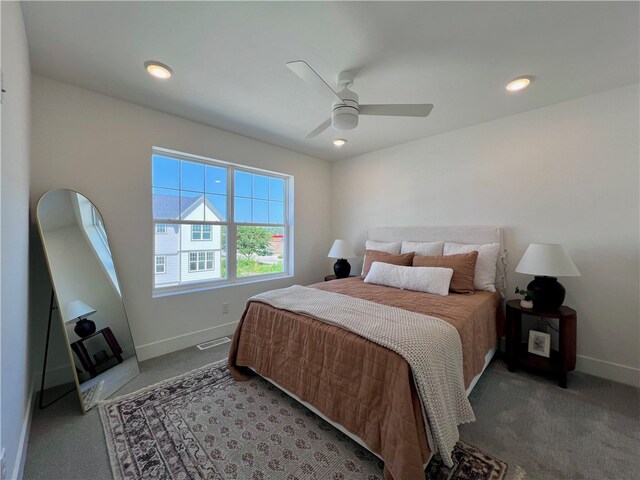 bedroom with carpet flooring and ceiling fan