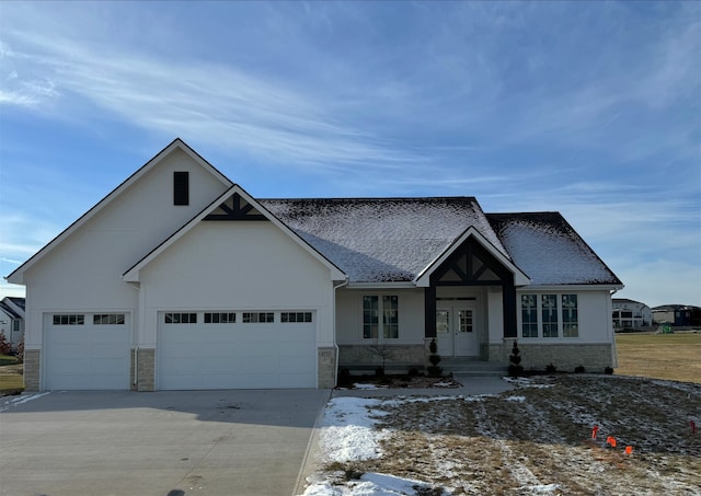 view of front of property featuring a garage