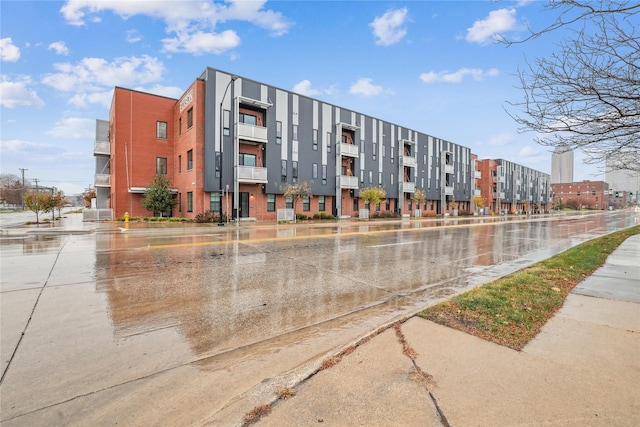 450 SW 7th St Unit 208, Des Moines, IA 50309 - view of building exterior