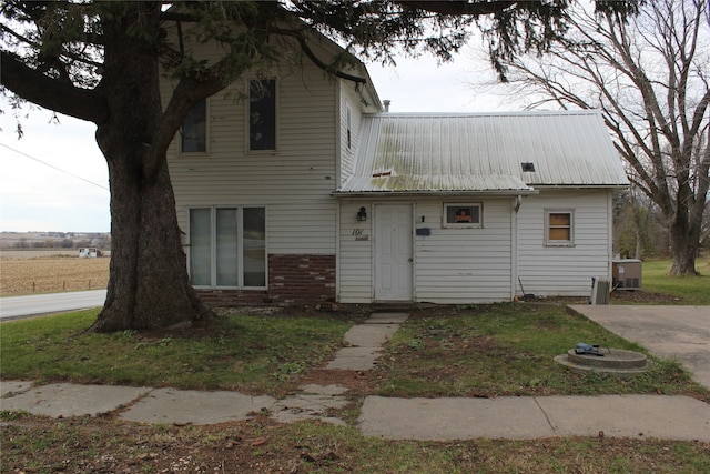 view of front of house