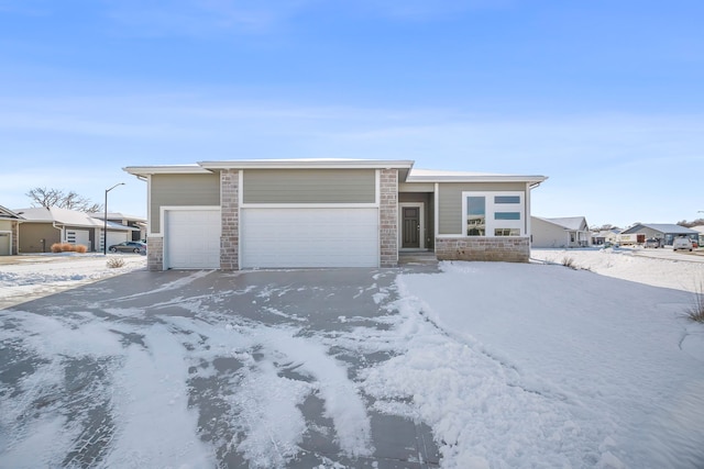 view of front of house with a garage