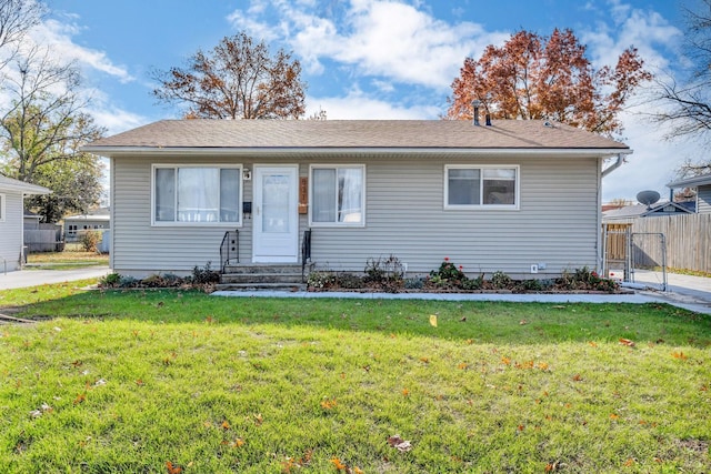 view of front of property with a front yard