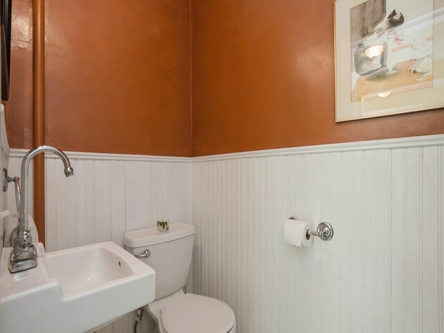 901 40th St, Des Moines, IA 50312 - photo 18