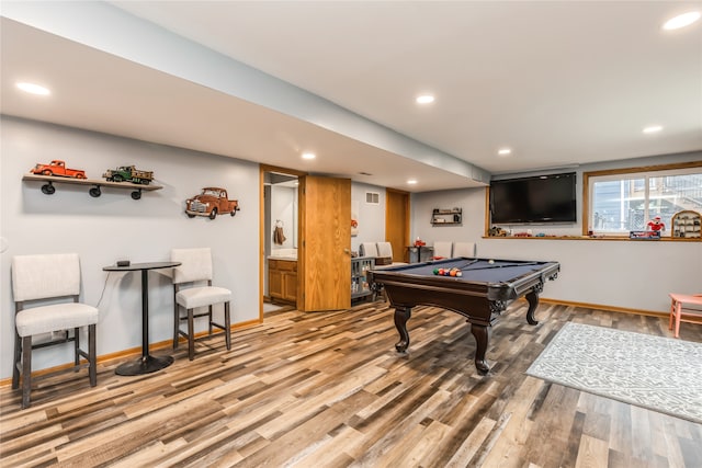 playroom with hardwood / wood-style flooring and pool table