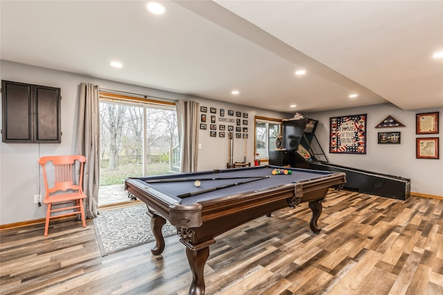 playroom featuring light hardwood / wood-style floors and pool table