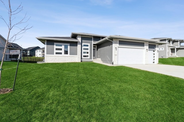 4052 NW 175th St, Clive, IA 50325 - photo 1