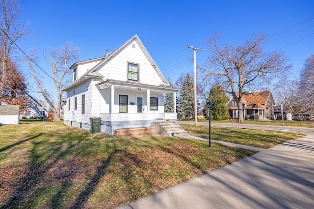 view of front of house with a front lawn