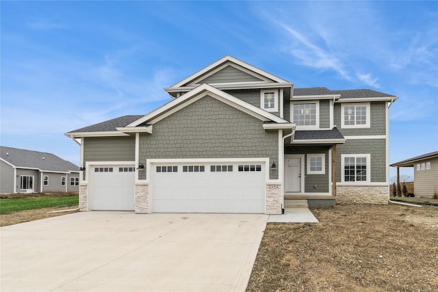 view of front facade featuring a garage