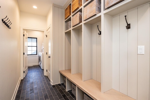 mudroom with washer / dryer