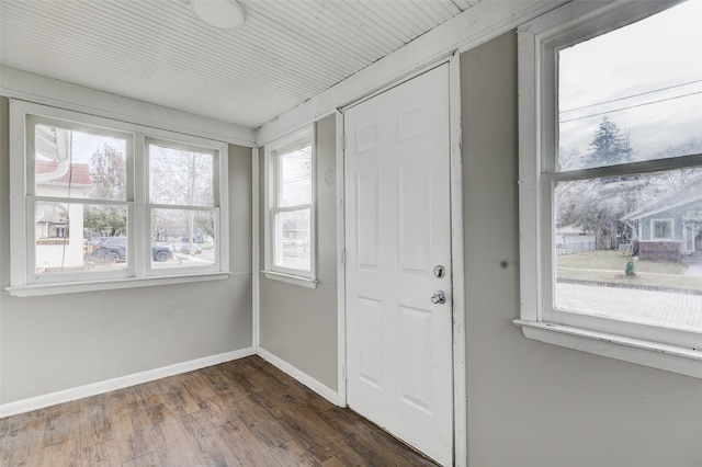 entryway featuring dark hardwood / wood-style flooring