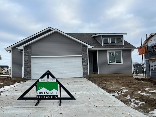 view of front facade with a garage