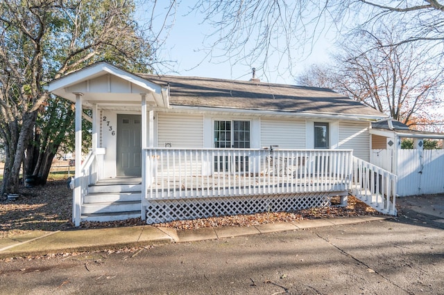 view of front of property