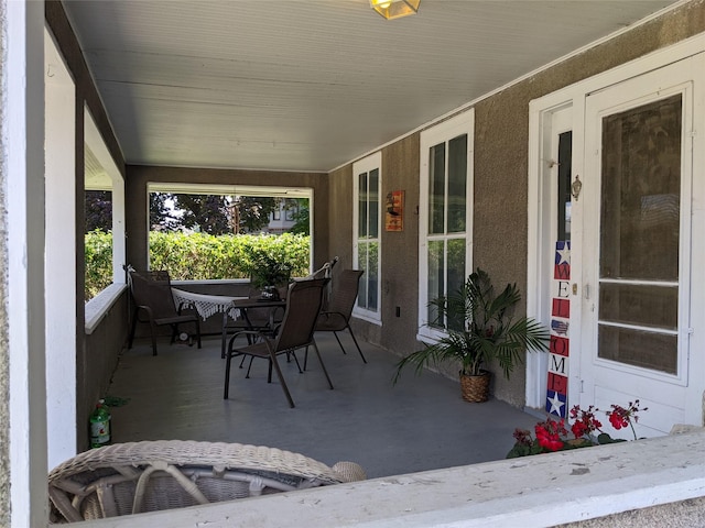 903 E St, Grinnell, IA 50112 - view of porch