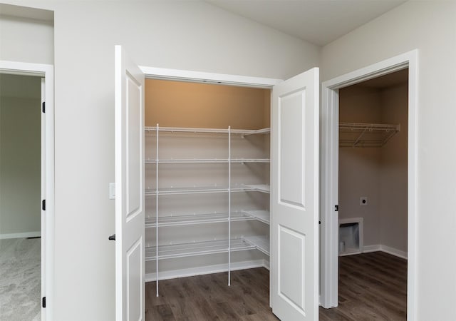 1099 NE 64th Ave, Des Moines, IA 50313 - view of closet