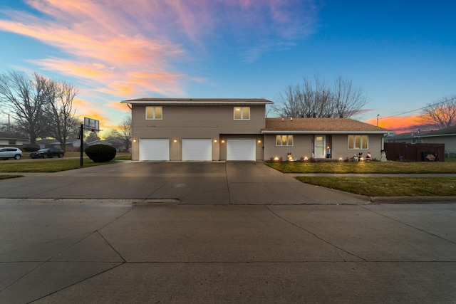 view of front of house featuring a garage