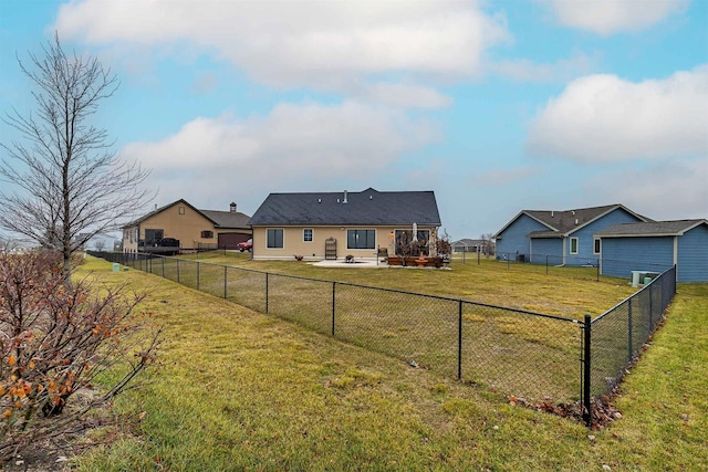 3513 Sunstone Ct SE, Altoona, IA 50009 - back of house with a fenced backyard