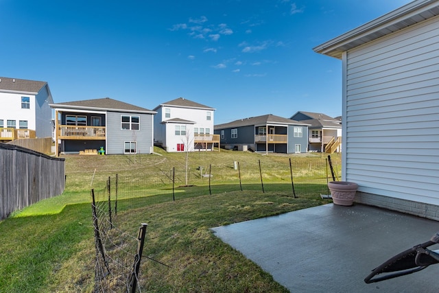 view of yard with a patio area