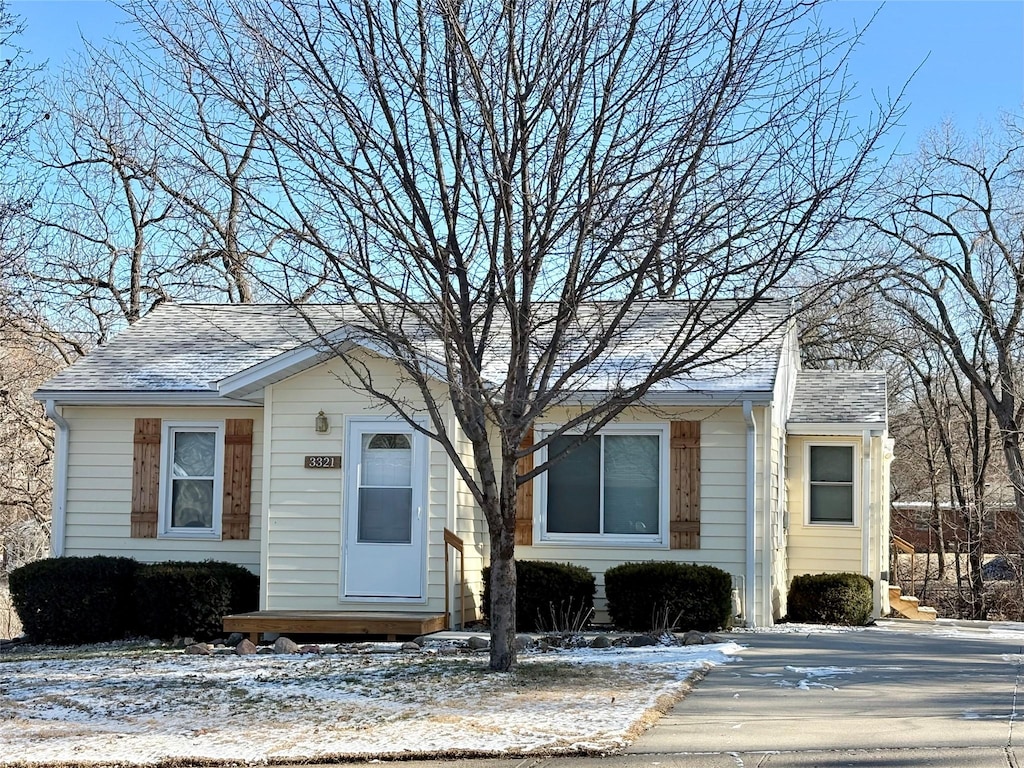 view of front of home