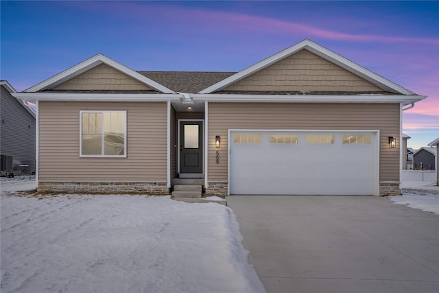 view of front facade featuring a garage