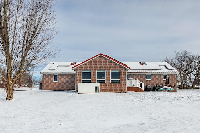 Listing photo 2 for 515 W 62nd St S, Newton IA 50208