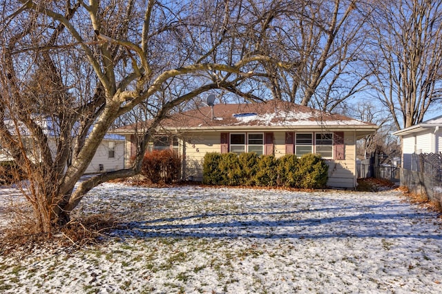 view of front of property