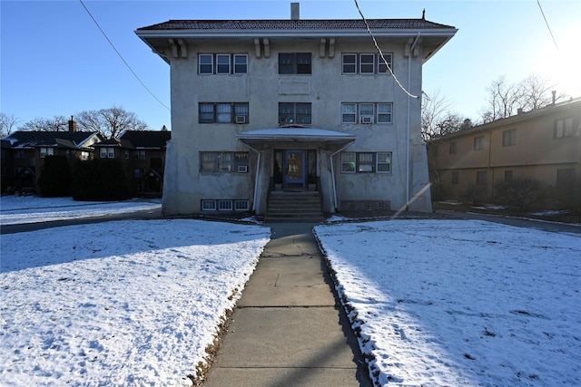 view of front facade