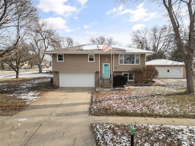 view of front facade with a garage