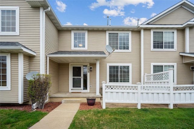 756 SE Williams Ct, Waukee, IA 50263 - view of front of property featuring fence