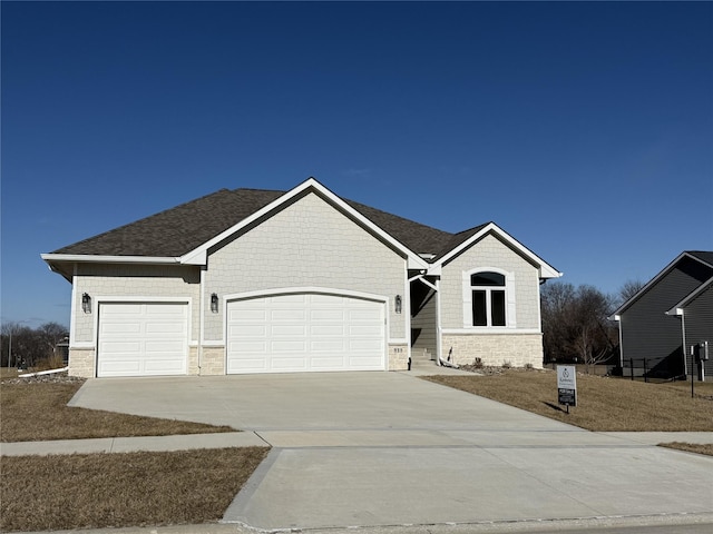 view of front facade with a garage